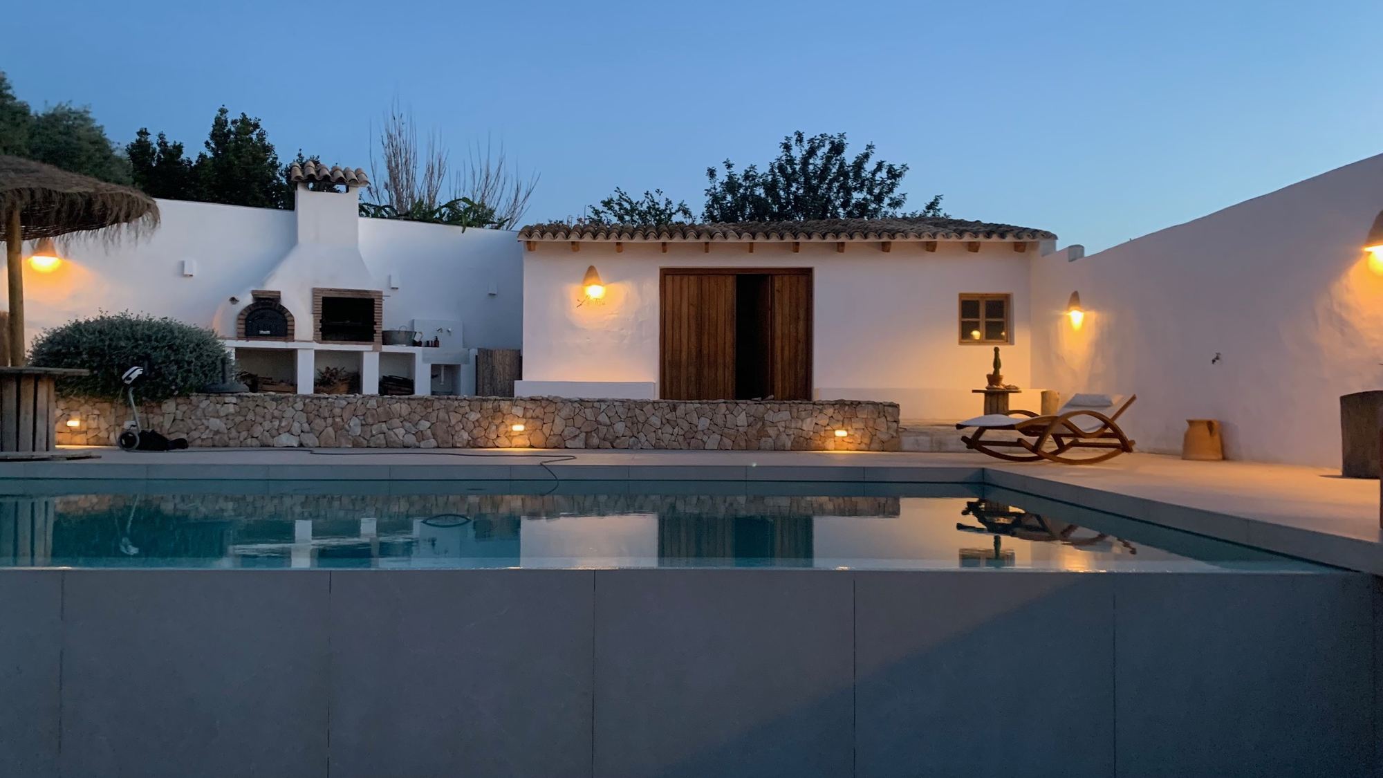 Jardín y rincones exteriores